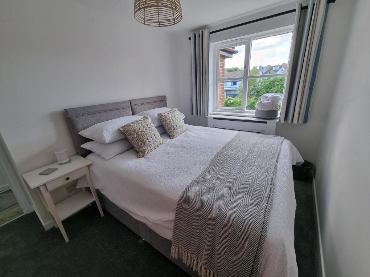 Hightide - 2 Bed With Parking, Balcony & Sea View. Appartement Swanage Buitenkant foto