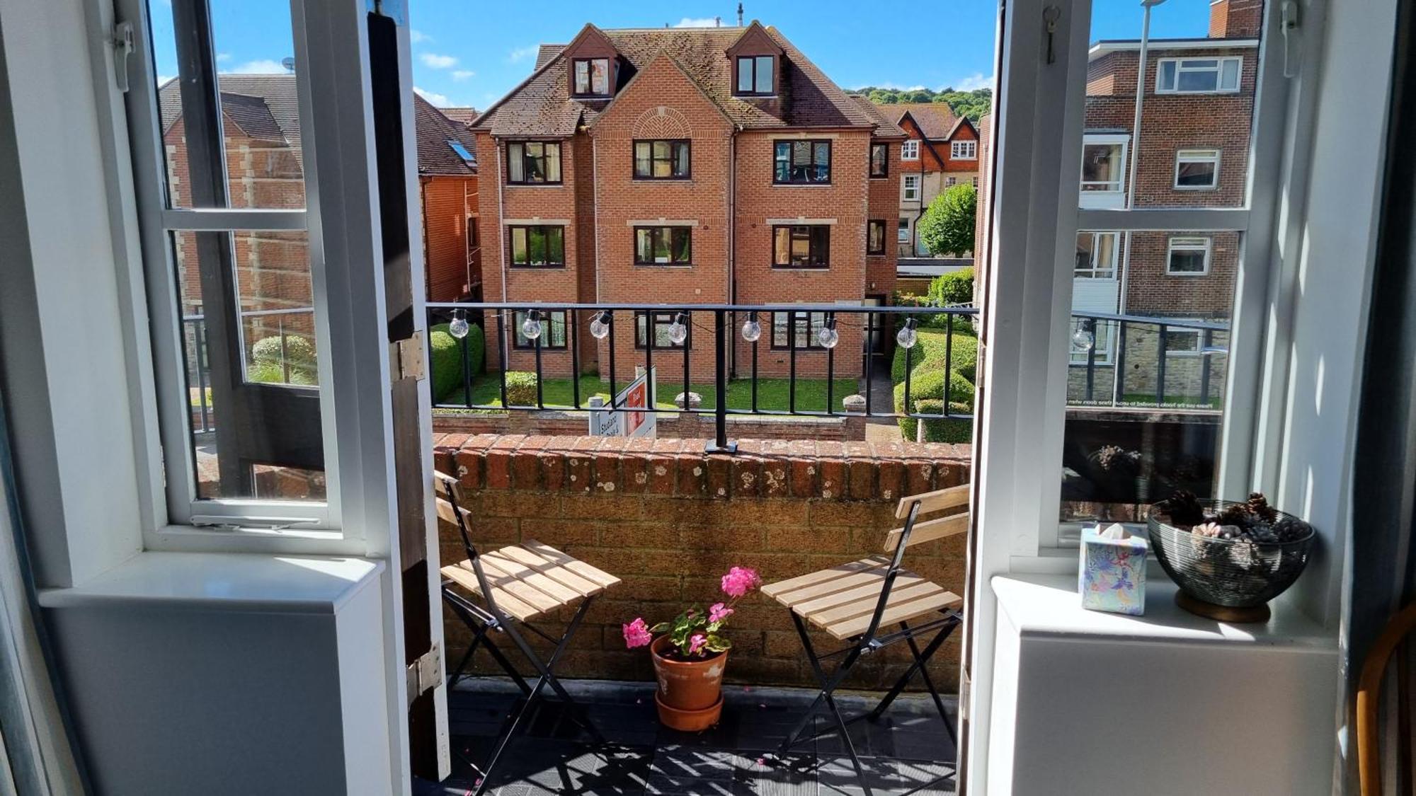 Hightide - 2 Bed With Parking, Balcony & Sea View. Appartement Swanage Kamer foto